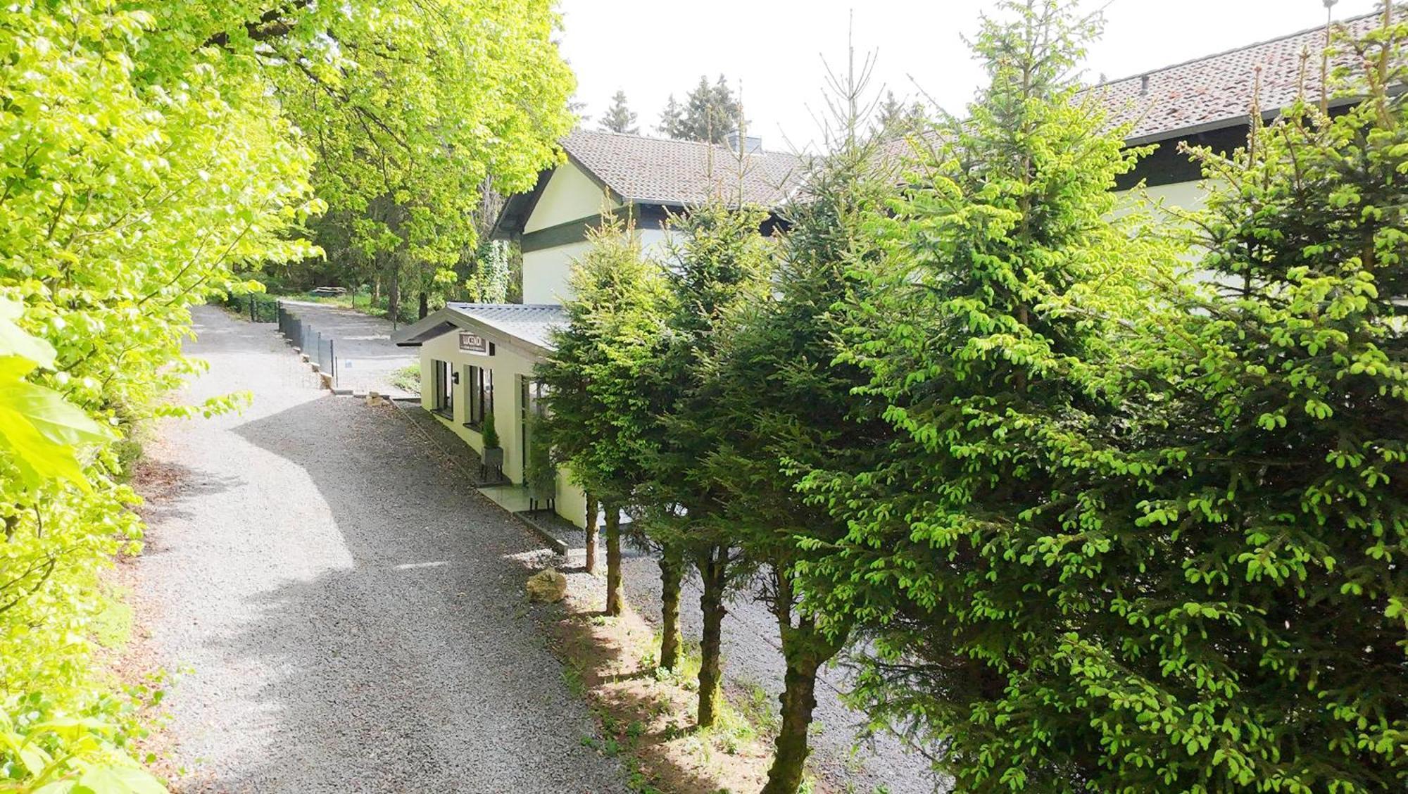 Gaestehotel Lucendi Premium Lounge Hohenleimbach ภายนอก รูปภาพ